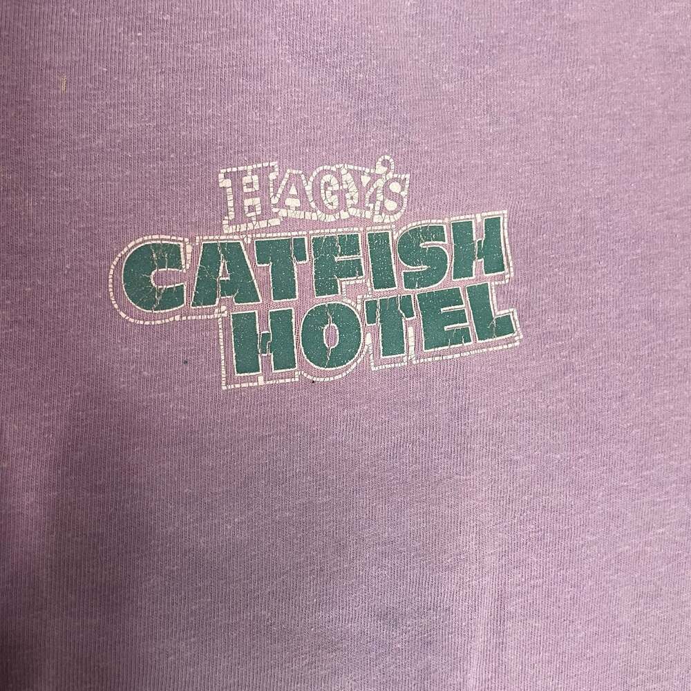 Hagy’s Catfish Hotel Shiloh TN T Shirt Purple Adult Medium - Picture 3 of 8